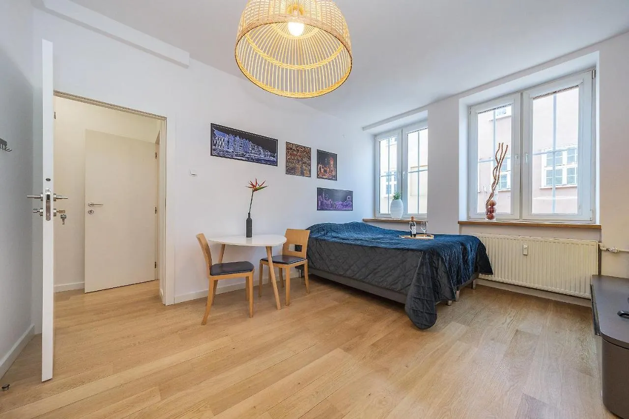Hello Apartments Modern Studio Sw Ducha contacts